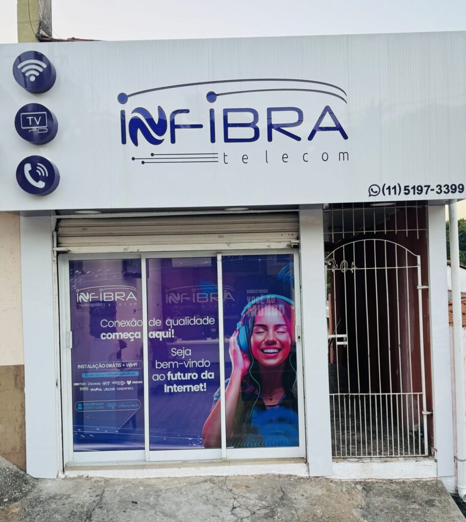 Loja da Infibra Telecom na Rua Pedro Procópio, 20, no Centro de Santana de Parnaíba